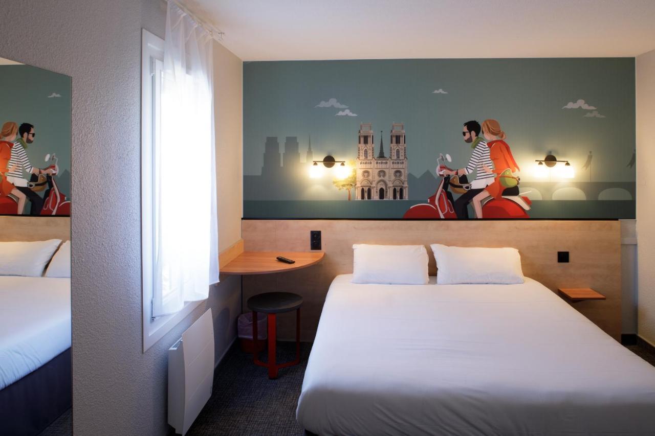กีริอ๊าด ไดเร็ค ออร์เลียง เวสต์-ลา ชาเปล แซ็งเมสแม็ง Hotel ลาชาแปล-แซ็งต์-เมส์แม็ง ภายนอก รูปภาพ